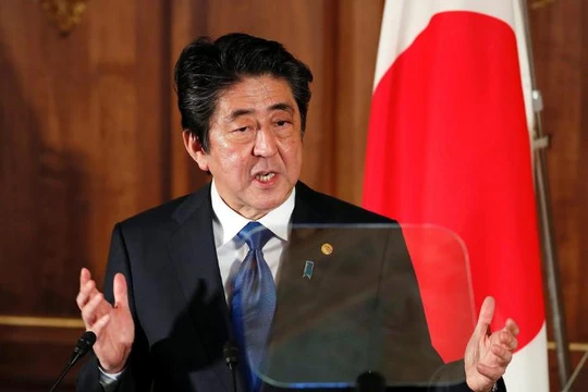 Nhật Bản có xu hướng cứng rắn hơn với Trung Quốc về an ninh, quốc phòng. Ảnh: TODAYonline.