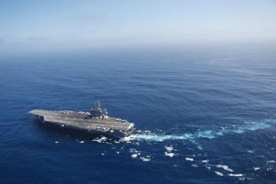  Tàu sân bay USS Nimitz, một trong những tàu chiến lớn nhất thế giới 