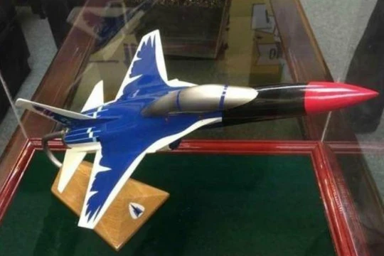 Mô hình máy bay huấn luyện XT-5 Lam Thước của Đài Loan. Ảnh: Cankao