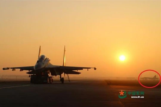 Hoạt động huấn luyện gần đây của một trung đoàn Không quân Chiến khu miền Nam tình nghi có sự tham gia của máy bay chiến đấu Su-35. Ảnh: Sina