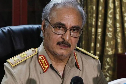 Tướng Khalifa Haftar hiện là Tổng Tư lệnh Quân đội Libya, được Nga công khai ủng hộ. Ảnh: African Leadership Magazine
