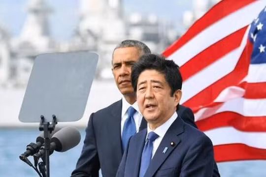 Thủ tướng Nhật Bản thăm Trân Châu Cảng. Ảnh: Cri Online