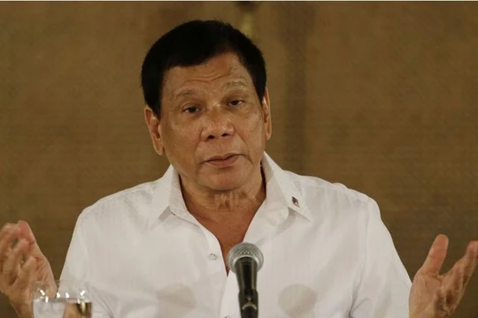 Tổng thống Philippines Rodrigo Duterte bị báo Trung Quốc phê phán là "nuốt lời" khi tiếp tục duy trì các cuộc tập trận chung với Mỹ. Ảnh: Sohu.