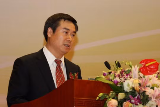 Tháng 2/2016, Thái Hi Hữu, tổng giám đốc Tổng công ty xuất nhập khẩu hóa chất Trung Quốc (Sinochem) bị ngã ngựa. Ảnh: báo Phượng Hoàng.