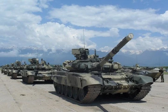 Xe tăng chiến đấu dòng T-90 của Quân đội Nga. Ảnh: Sina.