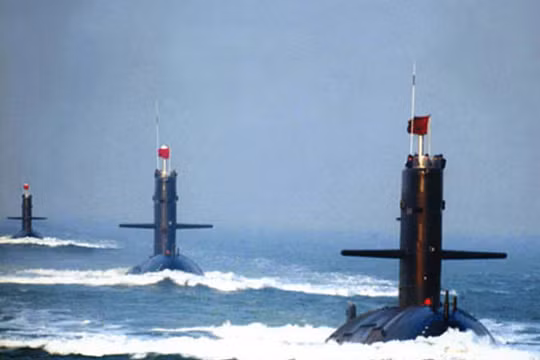 Biên đội tàu ngầm Hải quân Trung Quốc. 