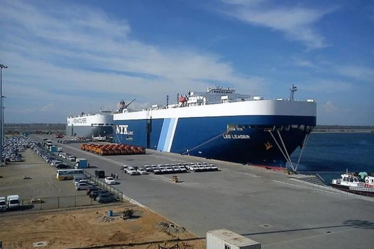 Cảng nước sâu Hambantotan của Sri Lanka, sẽ do Trung Quốc kiểm soát. Ảnh: Business Standard.