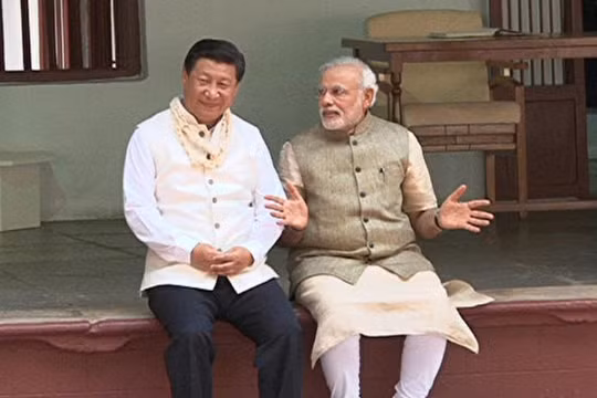 Chủ tịch Trung Quốc Tập Cận Bình và Thủ tướng Ấn Độ Narendra Modi. Ảnh: Epochtimes.