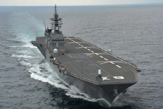 Tàu sân bay trực thăng Izumo Lực lượng Phòng vệ Biển Nhật Bản. Ảnh: Sina