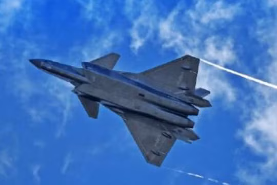 Máy bay chiến đấu J-20 Trung Quốc. Ảnh: People.