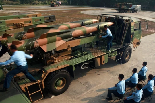 Tên lửa HQ-12 của quân đội Trung Quốc (PLA).