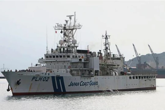 Tàu tuần tra của Lực lượng bảo vệ bờ biển Nhật Bản. Ảnh: The Star.