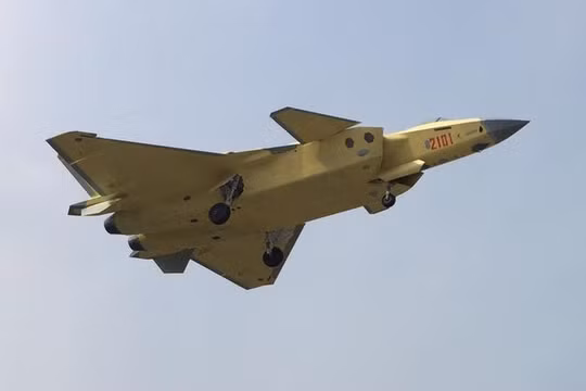 Máy bay chiến đấu tàng hình J-20 Trung Quốc. Ảnh: Thời báo Hoàn Cầu