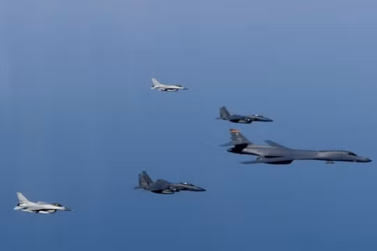 Mỹ đang tăng cường áp lực quân sự đối với Triều Tiên