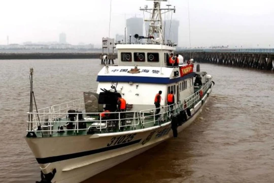 Tàu cảnh sát biển Trung Quốc. Ảnh: Cankao