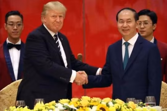 Tối ngày 11/11/2017, Chủ tịch nước Trần Đại Quang tổ chức quốc yến chào mừng Tổng thống Mỹ Donald Trump. Ảnh: Sina.