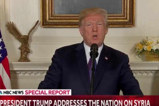Ngày 13/4/2018, Tổng thống Mỹ Donald Trump tuyên bố liên quân Mỹ - Anh - Pháp tiến hành tấn công Syria. Ảnh: NBC News.