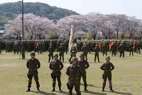 Quân đoàn cơ động đổ bộ của Lực lượng phòng vệ mặt đất Nhật Bản. Ảnh: Sina.