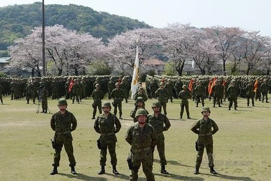 Quân đoàn cơ động đổ bộ của Lực lượng phòng vệ mặt đất Nhật Bản. Ảnh: Sina.