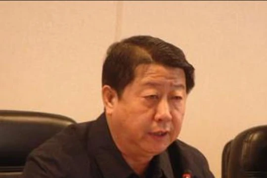 Lý Phong, Phó chủ tịch Hội đồng nhân dân tỉnh Liêu Ninh, Trung Quốc được cho là đã bị ngã ngựa. Ảnh: báo Phượng Hoàng.