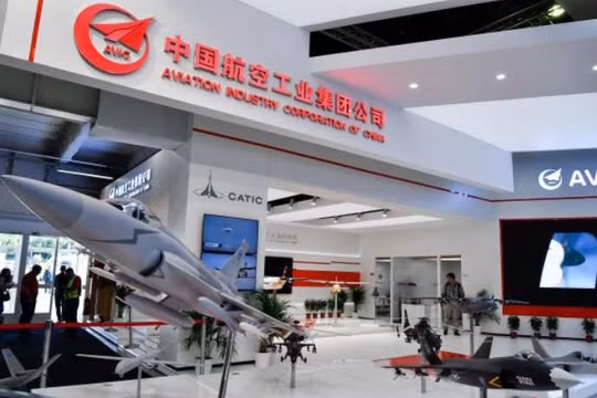 Gian trưng bày của Tập đoàn công nghiệp hàng không Trung Quốc tại Triển lãm hàng không vũ trụ quốc tế Paris, Pháp ngày 19/6/2017. Ảnh: Cankao