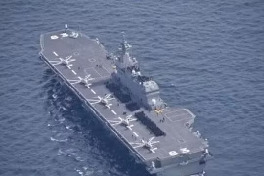 Tàu sân bay trực thăng Izumo Lực lượng Phòng vệ Biển Nhật Bản. Ảnh: Sina