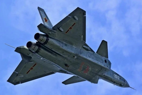 Máy bay chiến đấu J-20 số hiệu 2012 Trung Quốc. Ảnh: Cankao