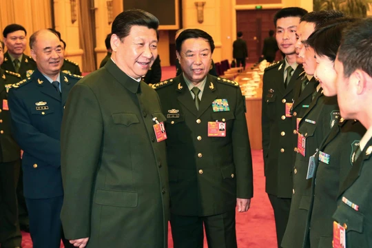 Ông Tập Cận Bình và các tướng lĩnh của Trung Quốc.