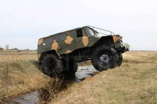 Xe tải của quân đội Nga. Ảnh: Sina.
