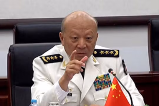 Đô đốc Ngô Thắng Lợi, Tư lệnh Hải quân Trung Quốc ngang nhiên tuyên bố cái gọi là "lợi ích cốt lõi" ở Biển Đông.