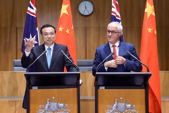 Ngày 24/3/2017, Thủ tướng Trung Quốc Lý Khắc Cường và Thủ tướng Australia Malcolm Turnbull gặp gỡ với báo chí. Ảnh: Wenxuecity