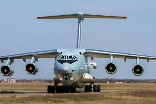Máy bay tiếp dầu IL-78 Không quân Trung Quốc. Ảnh: Cankao