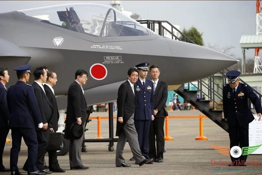 Nhật Bản có thể tiếp nhận máy bay chiến đấu tàng hình F-35 vào tháng 9/2016