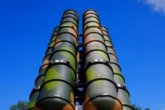 Không quân Trung Quốc đẩy nhanh xây dựng khả năng phòng không, phòng thủ tên lửa. Ảnh: Cankao