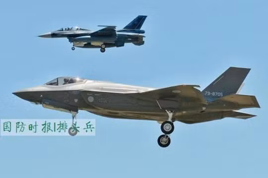 Chiếc máy bay chiến đấu tàng hình F-35A do Nhật Bản lắp ráp đầu tiên tiến hành bay thử lần đầu tiên ở căn cứ Komaki. Ảnh: Sina