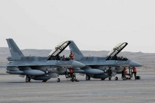 Máy bay chiến đấu Mỹ bán cho Đài Loan. Ảnh: Sina