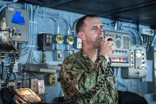 Đô đốc John Richardson, Tham mưu trưởng hải quân Mỹ. Ảnh: Cankao.