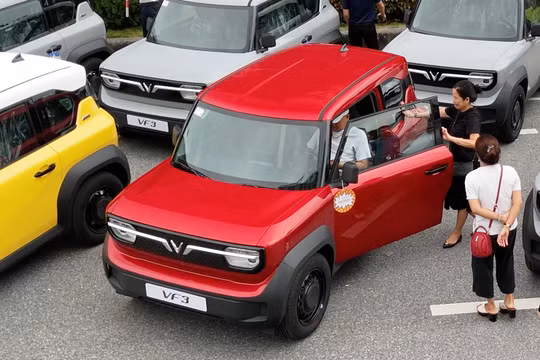 Xe điện giá rẻ khiến thị trường ô tô cũ Việt Nam thêm ảm đạm
