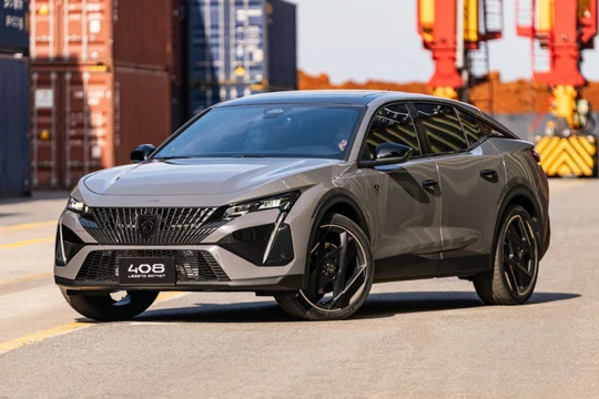 Ra mắt Peugeot 408 Legend Edition chỉ bán 215 xe tại Việt Nam