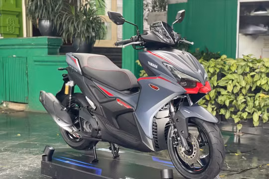 Yamaha tung NVX 2025 đối đầu Honda Air Blade 160 về công nghệ