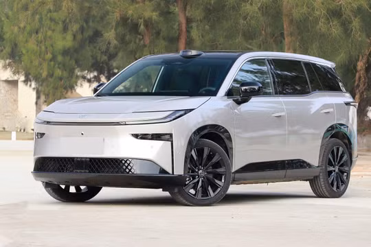 Những mẫu ô tô điện giá vài trăm triệu đồng của Nhật, Pháp, Hàn Quốc