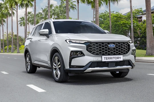 Loạt xe Ford giảm giá tháng 5: Mức cao nhất 100 triệu đồng