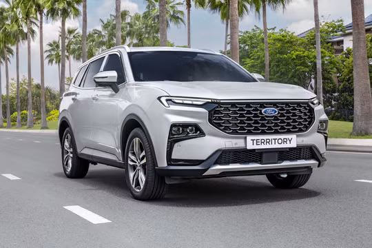 Loạt xe Ford giảm giá tháng 5: Mức cao nhất 100 triệu đồng