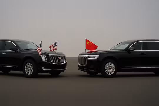 Hai mẫu limousine bọc thép chở Tổng thống Mỹ và Chủ tịch Trung Quốc hiện đại thế nào?