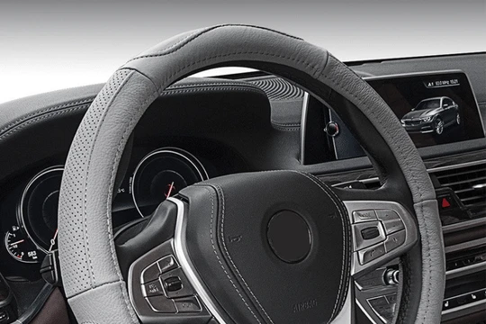 Những phụ kiện “đốt tiền" vô ích khi mua xe mới