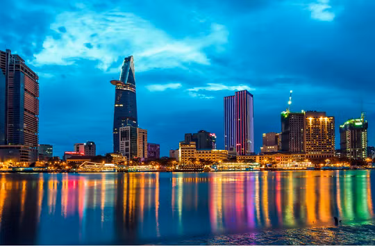 INFOGRAPHICS: Bức tranh kinh tế xã hội sau nửa chặng đường 2023