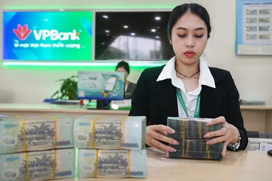 Những ngân hàng có nền tảng vốn và tiềm lực tài chính vững vàng – với lợi thế ưu tiên giành được hạn mức tín dụng cao – được dự báo sẽ bứt phá với hoạt động cho vay, góp phần hoàn thành mục tiêu tăng trưởng năm 2023