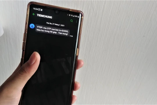 Bộ TT&TT sẽ miễn cước tin nhắn phục vụ vận hành nền tảng quản lý tiêm chủng.