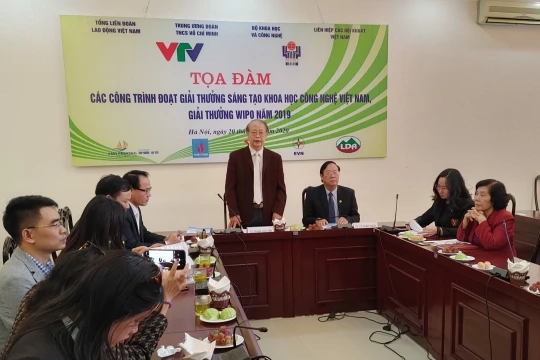 TS. Phạm Văn Tân - Phó Chủ tịch Liên hiệp hội KH&KT Việt Nam phát biểu tại họp báo.