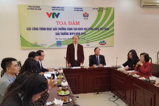 TS. Phạm Văn Tân - Phó Chủ tịch Liên hiệp hội KH&KT Việt Nam phát biểu tại họp báo.